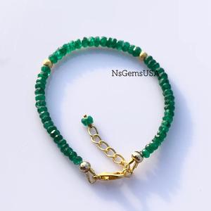 Bracelet vintage en émeraude verte, perles rondes facettées de 4 mm, bijoux de fête, design perlé, certifié par un tiers, unisexe - Product Image 3