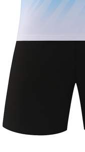 Vente en gros d'uniformes de tennis en polyester 100% Ensemble de vêtements de sport respirants avec logo OEM Pantalon plissé et maillot pour l'entraînement - Product Image 4