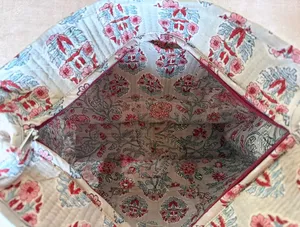 Petit sac fourre-tout matelassé indien Sacs à main en coton de haute qualité avec poche à fermeture éclair à double poignée et fermeture pour les achats d'été - Product Image 5