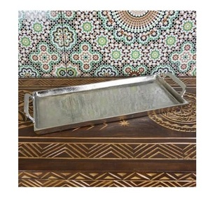 Plateau de service ovale de luxe en aluminium avec poignées Plateau décoratif en argent pour aliments, collations, desserts Décoration de table pour la maison - Product Image 2