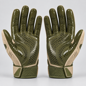 Gants de football américain unisexes personnalisés imprimés, design léger et 100 % respirant, logo personnalisé, gants de football de qualité supérieure - Product Image 3