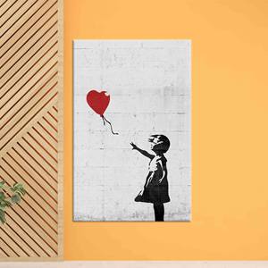 Toile d'art imprimée : Fille de Banksy avec ballon en forme de cœur - Décoration graffiti moderne, toile encadrée - Product Image 1