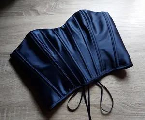 Corsé de Satén para Mujer, Diseño Único, Bustier con Tela Transpirable para Fiestas y Eventos de Lujo, Control Firme y Ligero - Product Image 2