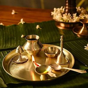 Latón autoadhesivo Puja Arti Thali Ecológico y extraíble para la inauguración de la casa Diwali Aniversario Boda Cumpleaños y Baby Shower - Product Image 2