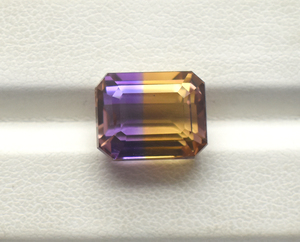 ¡Espectacular ametrino! Ametrino bicolor natural de grado AAA extraído de Bolivia Piedra preciosa suelta Piedra preciosa facetada de corte Octágono Piedra preciosa - Product Image 5