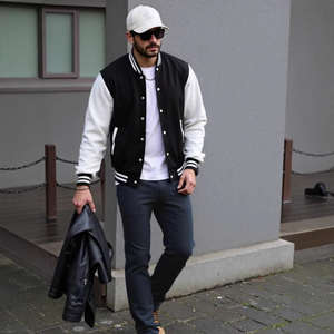 GAF personalizado hombres Premium Varsity estilo chaqueta con patrón de letras bordadas y parches de logotipo personalizado Varsity chaqueta para hombres - Product Image 5