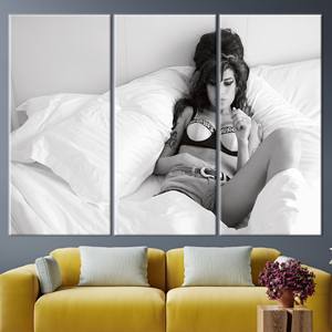 ผลงานศิลปะบนผืนผ้าใบพิมพ์ลายเอมี่ ไวน์เฮาส์ - ของตกแต่งบ้านสไตล์นักร้องสุดหรู,3P:ห่อหุ้มอย่างดี - Product Image 1