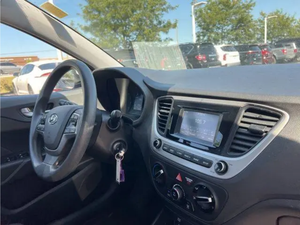 2020 para Accent SE Left Hand Drive Turbo asientos de cuero R18 neumáticos - Product Image 3