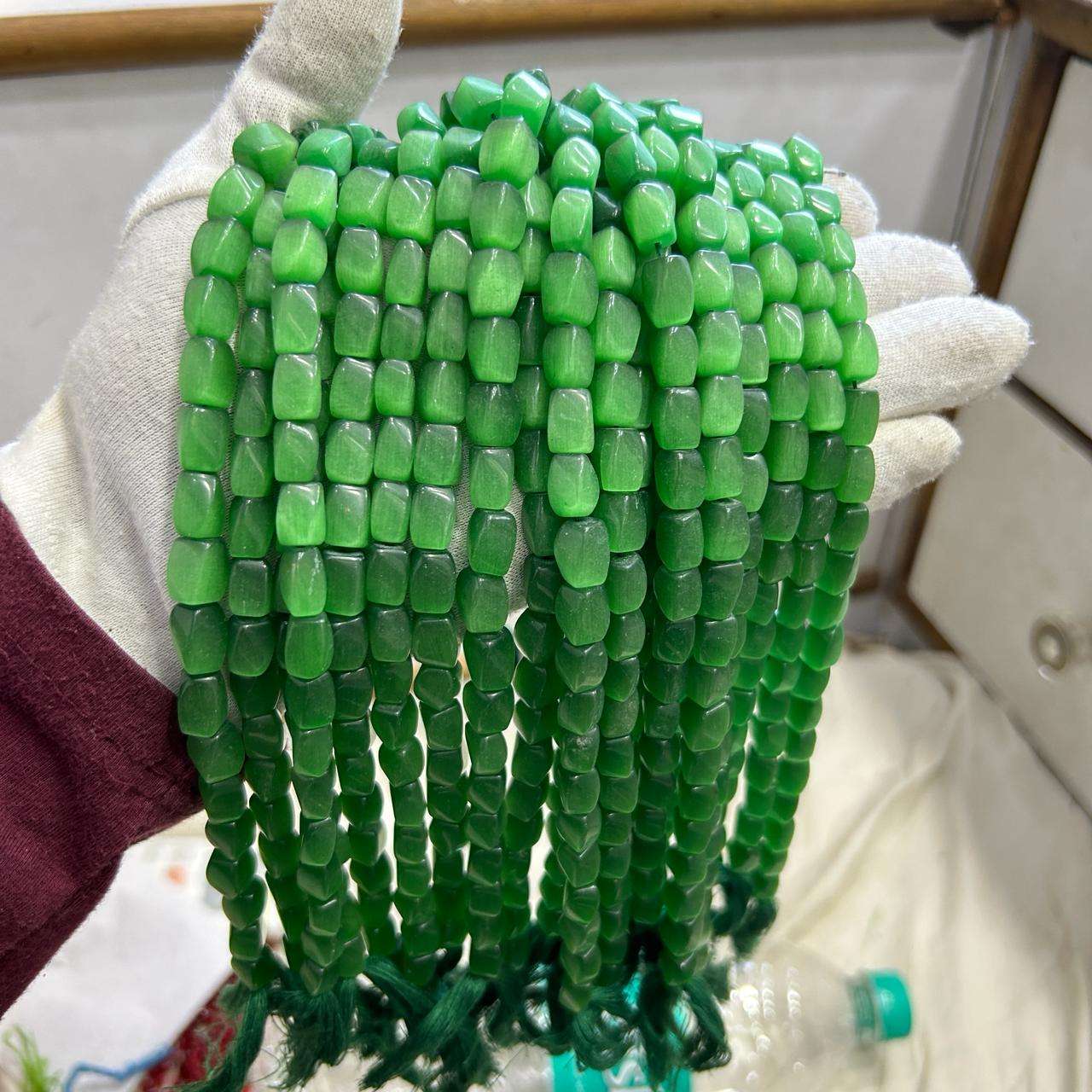 สีเขียว