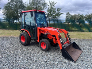 รถแทรกเตอร์ขนาดเล็ก Kubota L1452 B2530 ROPS HST TURF ใหม่/มือสอง ราคาถูก - Product Image 1