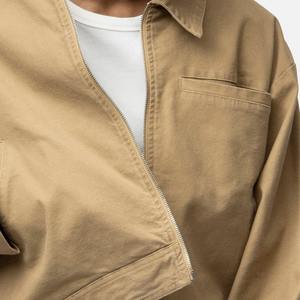 Chaqueta de algodón Vintage para hombre en caqui con bolsillo en el pecho ribeteado Lona corta lavada Cremallera Estilo urbano de moda para invierno - Product Image 3