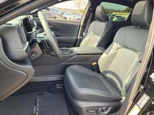 Toyota Crown Platinum 2025 d'occasion à vendre - Product Image 4