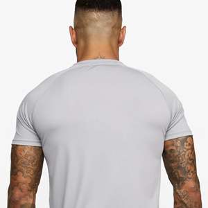 100% Polyester Slim Fit Manches Courtes Col Ras Du Cou Casual Imprimer Twinset T-shirts et Shorts Fondamental Ombre Gris pour L'été - Product Image 6