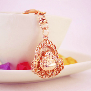 Pendentif de sac en alliage doré Bouddha Rieur avec fermoir mousqueton pour Feng Shui et suspension de rétroviseur de voiture - Product Image 3