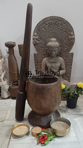 Tradebyd Wooden Okhli Premium Mortero y Maja Molinillo rústico hecho a mano para Cocina - Product Image 3