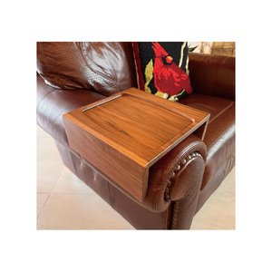 Table d'appoint en bois sur mesure - Support <span class=keywords><strong>de</strong></span> canapé personnalisé en noyer ou en chêne - <span class=keywords><strong>Plateau</strong></span> <span class=keywords><strong>de</strong></span> canapé fait main - Product Image 4