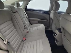 Meilleur maintenant 2019 F-fo-rrd Fussi-onn Hybridd SE Smart Sedan Véhicule propriétaire fiable et écologique conçu pour les routes modernes - Product Image 6