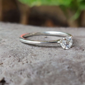 Anillo de Bodas de compromiso de diamante VVS de corte brillante redondo de oro de 10K para mujer Estilo de moda con color VS para fiestas Aniversarios - Product Image 2