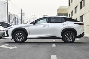 SUV hybride de taille moyenne élégant 2024, puissance HEV avancée, intérieur luxueux, neuf et d'occasion disponible, d'occasion vérifié prêt à rouler - Product Image 6