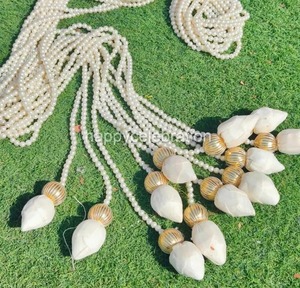 Guirlande de perles de Lotus, tenture murale, décoration Ganpati, décoration Pooja, décor de mariage, décor de fête de festival, décor à la maison - Product Image 1