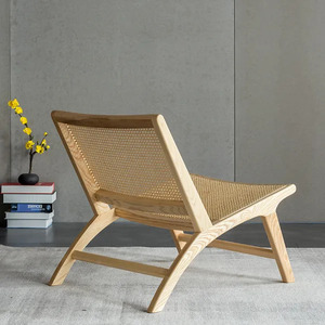 Chaise longue en cadre en bois de teck soldi de couleur naturelle et rotin tissé pour intérieur et extérieur - Product Image 6