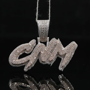 Pendentif Hip Hop en Acier Inoxydable Serti de Diamants Personnalisé et Élégant - Product Image 1