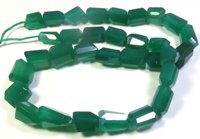 Perles de pierre naturelle Onyx Nugget Tumble Beads 11-15mm Vert Facetté 16" Fil de 240 carats Qualité supérieure Diamètre du trou 0.45-0.50mm