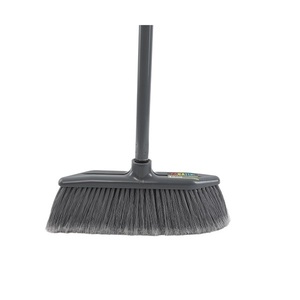 Ensemble balayette et pelle à poussière en aluminium FANATIK YF.262 avec brosse souple en PP, outil de nettoyage pour sols extérieurs et patios avec manche - Product Image 1