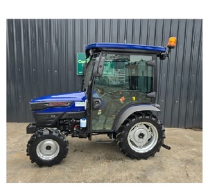 รถแทรกเตอร์อเนกประสงค์ขนาดกะทัดรัด Farmtrac FT26M เครื่องยนต์ดีเซลที่เชื่อถือได้ ระบบขับเคลื่อน 4 ล้อ เหมาะสำหรับงานฟาร์ม ไร่นา สวน จัดสวน และงานอเนกประสงค์ - Product Image 1