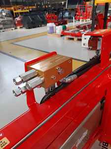 2023 Wagger Heavy Duty acier inoxydable métal mousse caoutchouc pinces utilisées pour le chargement côté manette de vitesse caractéristique disponible mousses de caoutchouc - Product Image 4