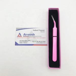 Pince à épiler en acier inoxydable à revêtement en poudre rose vente en gros Extension de cils avec logo personnalisé en fibre pointue pour cils - Product Image 3