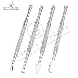 Pousse-cuticules à double face Outil en forme de cuillère en acier inoxydable à bord tranchant Outil de soin des ongles à double extrémité écologique - Product Image 2