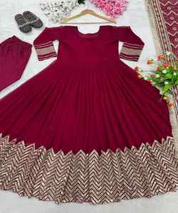 Dupatta de Seda Banarasi para Mujer, Diseño de Hojas Primaverales, Última Moda, Diseño Moderno, Prenda Multicolor - Product Image 2