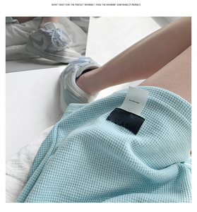 Pantalones cortos deportivos transpirables de ocho colores para mujer, pantalones cortos ajustados para correr, novedad de verano, venta al por mayor, 2021 - Product Image 6