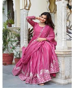 Vestido Largo de Georgette Premium para Mujer |   Detalles de Estrellas con Dupatta para Eventos Nupciales y Festivos, Ropa de Fiesta y Festivales Nupciales - Product Image 1