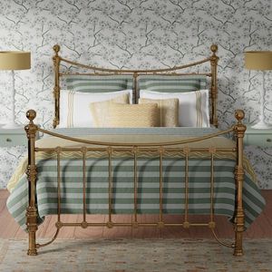 Base de cama de latón de diseño llamativo, diseñada para realzar la decoración interior del dormitorio con una presencia audaz, acabado premium y artesanía de calidad. - Product Image 3