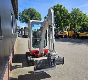 Mini-excavatrice Takeuchi TB216 d'occasion abordable – Achetez maintenant les mini-excavatrices sur chenilles Takeuchi TB175/TB150/TB160/TB230/TB216/TB260 - Product Image 1