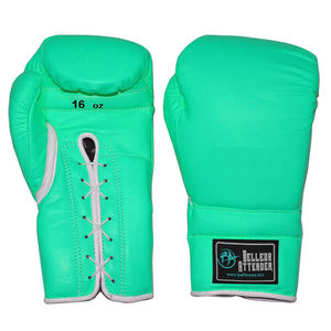 ถุงมือชกมวยแบบผูกเชือกทำจากหนังสีขาวและดำพร้อมโลโก้ออกแบบได้ตามต้องการ - Product Image 2