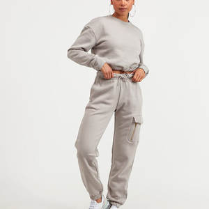 Ensemble de survêtement sportif personnalisé avec logo, sweat-shirt et pantalon de jogging en molleton, taille plus, pour femmes - Product Image 1