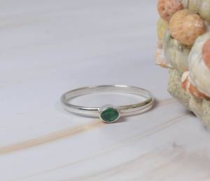 Antique <b>Silver</b> Handmade <b>Ring</b> with Emerald Green Faceted Gemstone Simple Design for Women Oval Shape Bezel Setting Fine Jewelry - Product Image 1
