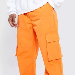 Pantalon Cargo Bon Marché avec Logo Personnalisé Nouveauté Streetwear Pantalon Jogger Surdimensionné avec Poches Cargo pour Hommes - Product Image 3