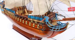 GIA NHIEN Modelo de barco alto de alta calidad Diseño personalizado Estilo náutico Metal pintado Bajo MOQ Aprobado por el fabricante ST. Modelo PAVEL - Product Image 6