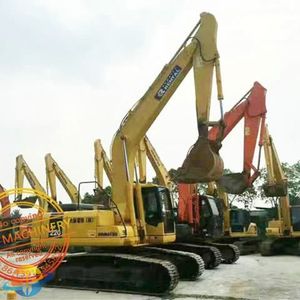 รถขุดมือสอง Komatsu PC220-7 ของแท้จากญี่ปุ่น ราคาถูก คุณภาพสูง อะไหล่เครื่องจักรก่อสร้างมือสอง - Product Image 6