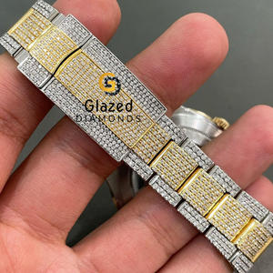 Reloj Moissanite clásico con diamantes redondos de corte brillante Acero inoxidable completamente helado VVS Clarity 41mm Esfera de vidrio Movimiento ETA - Product Image 3