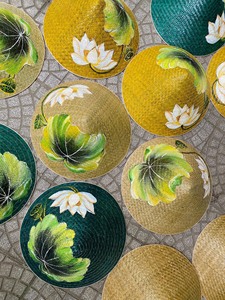 VENTA CALIENTE Hoja de Palma natural Sombrero no cónico hecho a mano Estilo vietnamita Protección solar ligera Artesanía cultural al aire libre - Product Image 5