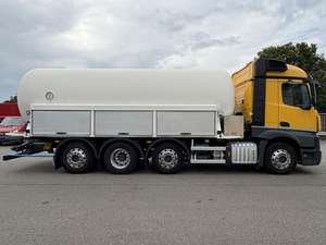 Usato 2019 MER CE DES- BEN Z actr0 3246 * flusso FC2000 * 27000 litri * 8x2 * gpl EURO 6 DIESEL 455hp cambio automatico - Product Image 5