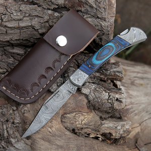 Cuchillo de bolsillo plegable de acero de Damasco hecho a mano personalizable con mango de madera Funda de cuero OEM compatible cuchillo de utilidad al por mayor - Product Image 5