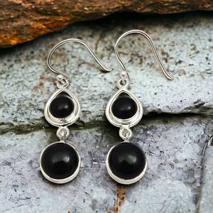 คอลเลกชันที่ดีที่สุดล่าสุดอินเทรนด์ 925 เงินสเตอร์ลิงธรรมชาตินิลสีดําอัญมณีต่างหูออกแบบไม่ซ้ําใครซัพพลายเออร์เครื่องประดับทําด้วยมือ - Product Image 2