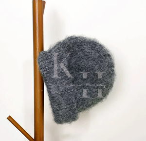 Gorro de lana de invierno Unisex a la moda de lujo, gorros de punto personalizados con forro suave y ajuste cómodo, ropa de invierno cálida - Product Image 5
