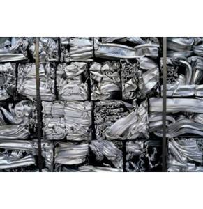 เครื่องอัดขึ้นรูปอลูมิเนียมเกรดเศษเหล็ก6063/6061 99.99% ปริมาณ Al ที่มา25กิโลกรัมขายดี - Product Image 1